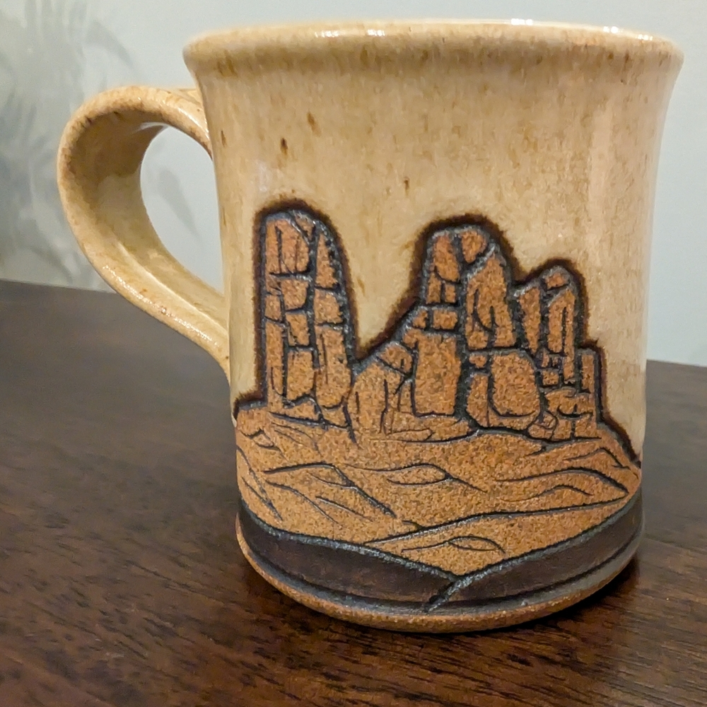 Desert Rock Buttes Handmade Vintage Mug - Picture 9 of 15